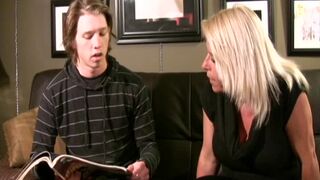 Meine Mutter hat mir die Jungfräulichkeit genommen