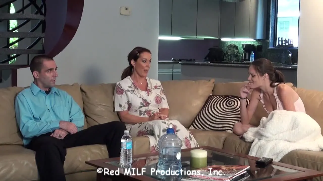 Rachel Steele - Aunt Rachel Watches The Kidz - Taboo Tube XXX