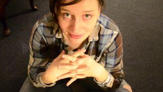 Bettie Bondage – Mama gibt dir Sex-Lektion mit einem Fleshlight