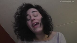 Natalie Wonder - Maman répond à tous les besoins de son adorable petit bébé