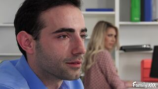Family.XXX - Im Büro herumzualbern hat seine Vorteile