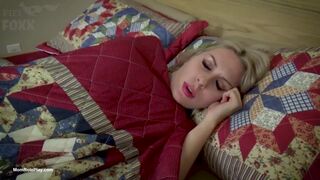 Sydney Paige - Un fantôme possède une mère et baise son fils