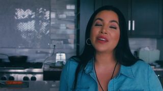 Korina Kova - Vendetta su mio figlio il bullo