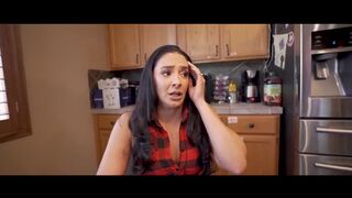 Sheena Ryder – Meine Stiefmutter für meinen Vater aufwärmen