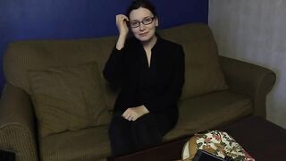 Bettie Bondage - Mama ist eine Deepthroat-Schlampe, nicht wahr?