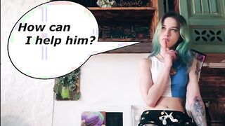 Schwester hilft, den Bruder von der Hausarbeit zu entlasten