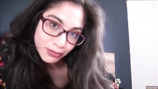 Lucy Sunflower – Süßes Einreiben