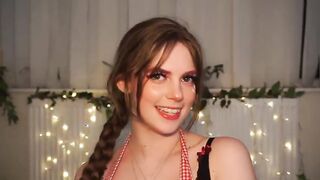LongHairLuna - 5 maman Noël apprend à son fils à baiser