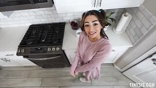 Vanessa Moon – Ich spioniere mit meinem kleinen Auge...