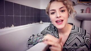 Molly Darling - Bathtime With Mommy