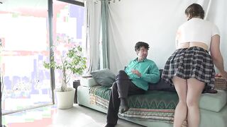 Erin Electra – Geile Tochter fleht Papa an, sie lange und hart zu ficken