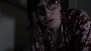 Bettie Bondage – Câlins spéciaux avec maman