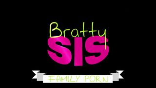 BrattySis – Stiefschwester BFF „Ich will irgendwie deinen Stiefbruder ficken“ S21:E9 12 Min. 720p