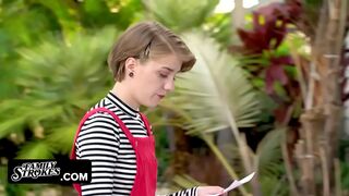 Belle-nièce a enseigné quelques leçons de sexualité avec son beau-oncle en chaleur