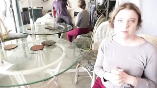 Erin Electra - La mamma vuole assicurarsi che il figlio non sia vergine prima del college