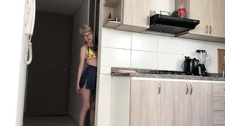 Ich entdecke, wie mein Bruder masturbiert