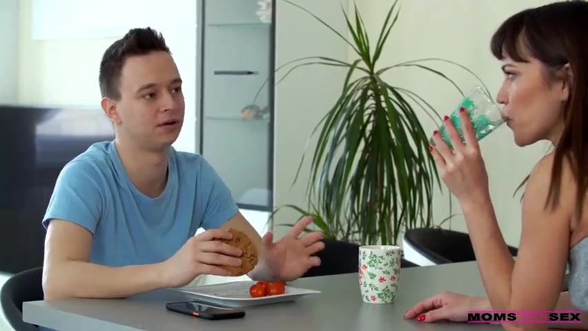 Mütter unterrichten Sex