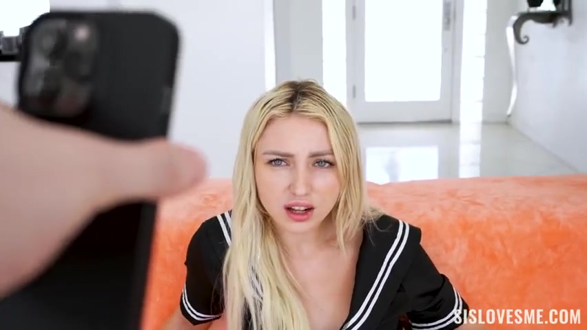 Schwester liebt mich